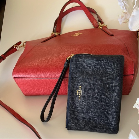 🌺 SOLD..COACH SET 🌺 - Picture 4 of 8